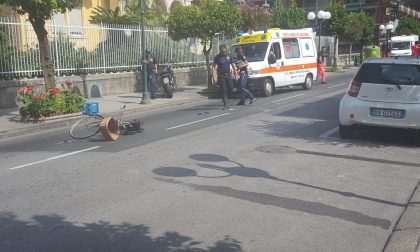 Incidente in corso Italia, si scontrano moto e bicicletta