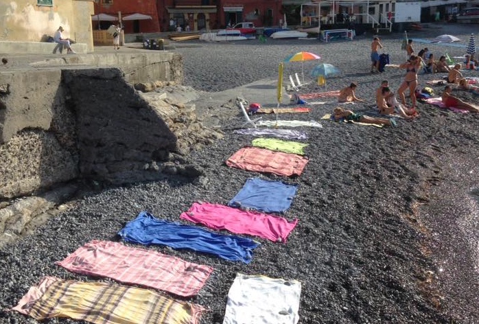 Teli selvaggi a Camogli, la polizia non può nulla