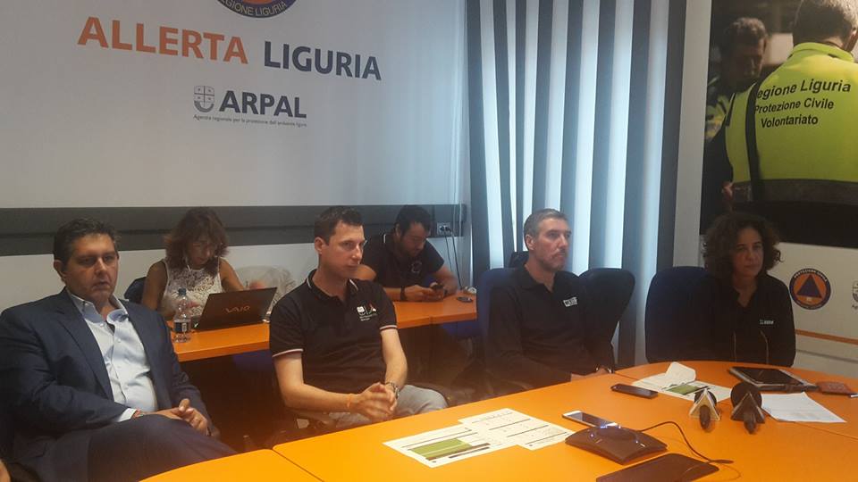 Toti: “Vicino ai livornesi, dalla Liguria pronti ad arrivare uomini e mezzi”