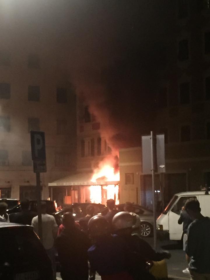 Incendio nella notte presso il panificio Tossini di Rapallo