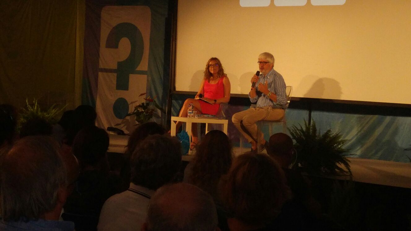 Beppe Severgnini con Stefania Chiale al Festival della Comunicazione