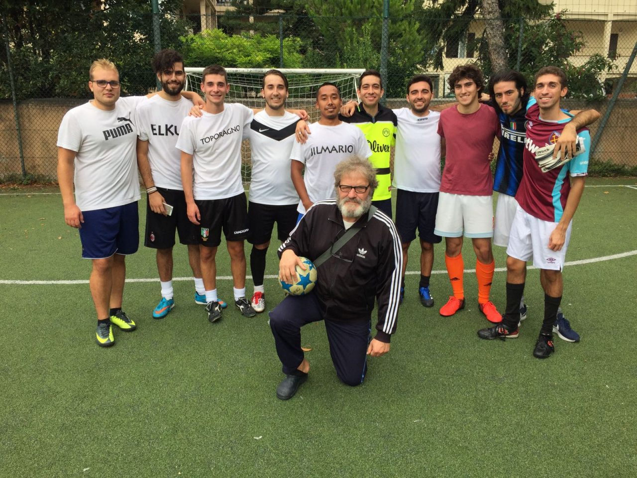 L’ «ultima partita» da Vinicio. Via ai lavori del posteggio al posto del campetto a cinque