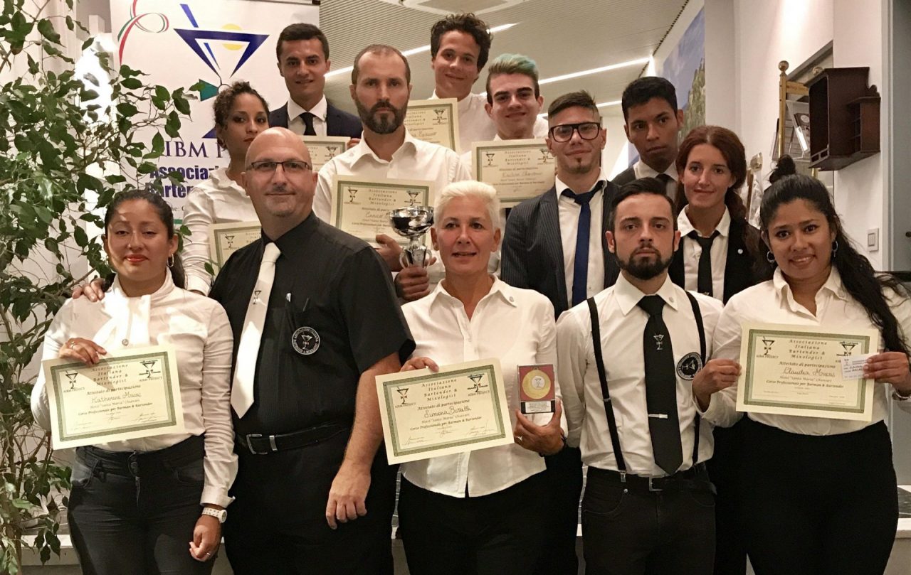 Un corso per barman all’hotel Santa Maria di Chiavari