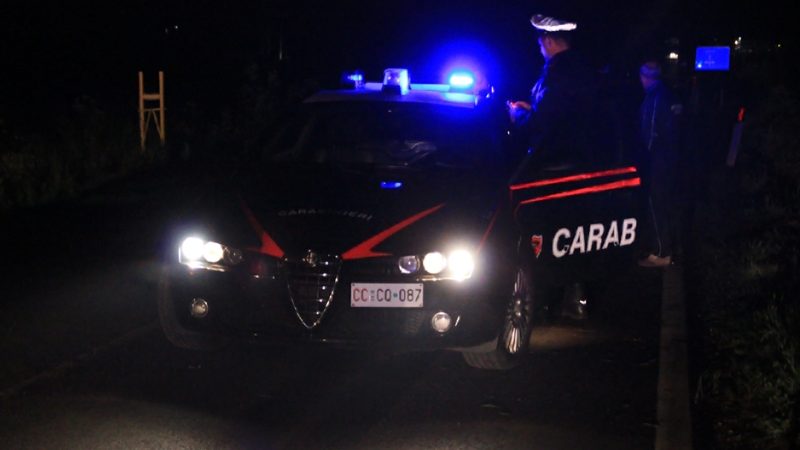 Forzano posto di blocco: denunciati due turisti svedesi