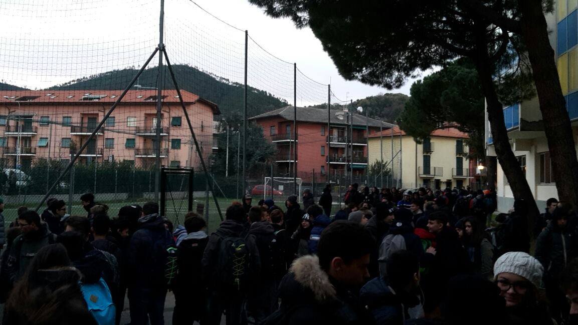 Doppio lutto nel mondo dell’istruzione