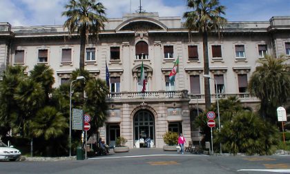 Incidente sul lavoro, operaio in codice rosso al San Martino