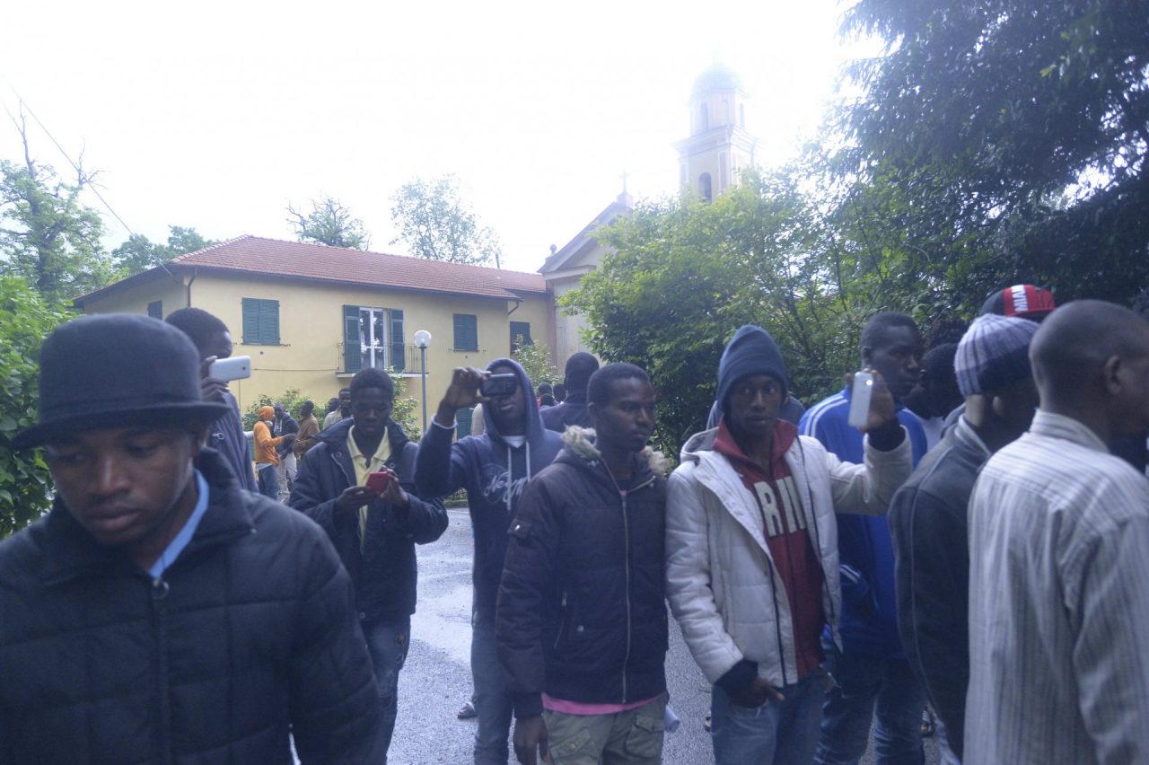 Prete Rinaldo Rocca alla guida del Centro di accoglienza di Belpiano