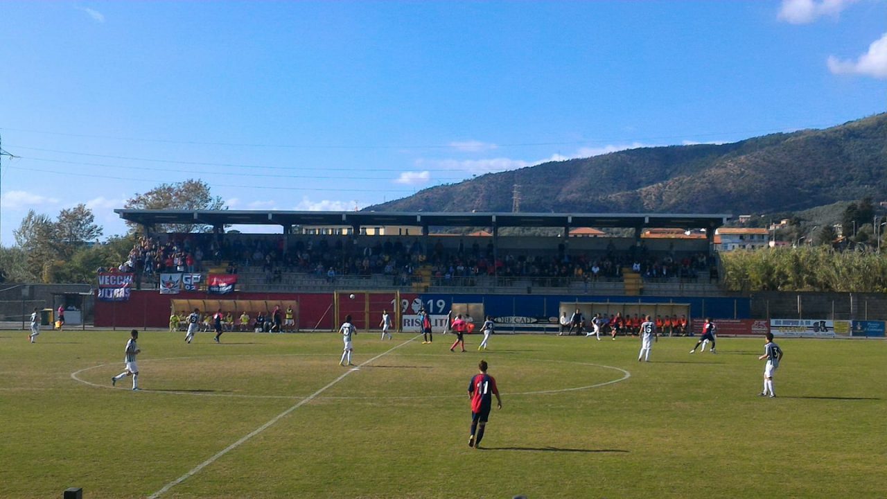 Serie D: Sestri Levante-Viareggio 2-2, Savona-Lavagnese 0-1
