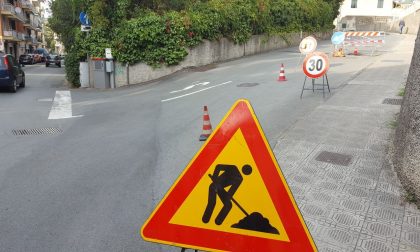 Chiavari, in via Pianello lavori fermi per un tombino