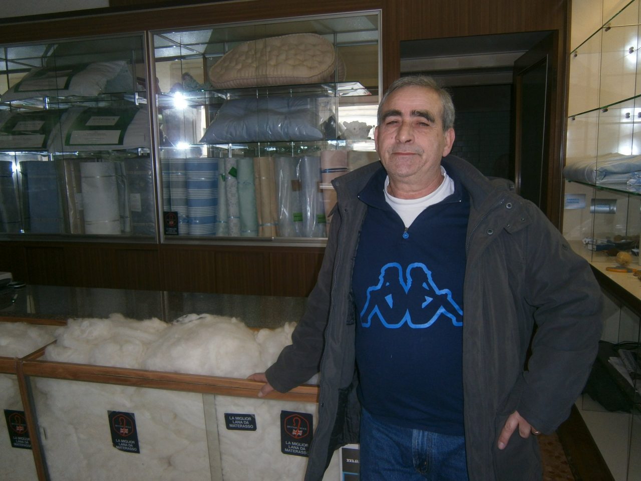 Mimmo, l’ultimo dei materassai saluta e se ne va