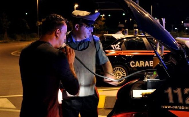 Al volante dopo aver bevuto provoca un incidente: denunciato un camogliese