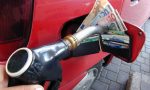 Quanto costa il carburante? Abbiamo confrontato per un giorno i prezzi nelle stazioni di servizio dei nostri Comuni: ecco i più a «buon mercato»