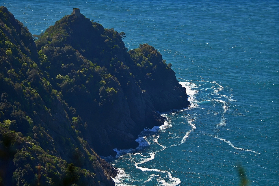 Malore per una 60enne sul monte di Portofino, scattano i soccorsi