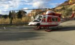 Cade dalle scale, grave 88enne portato in elicottero al San Martino