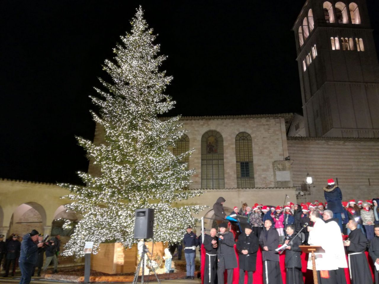 Inaugurato ad Assisi l’albero donato dalla Liguria