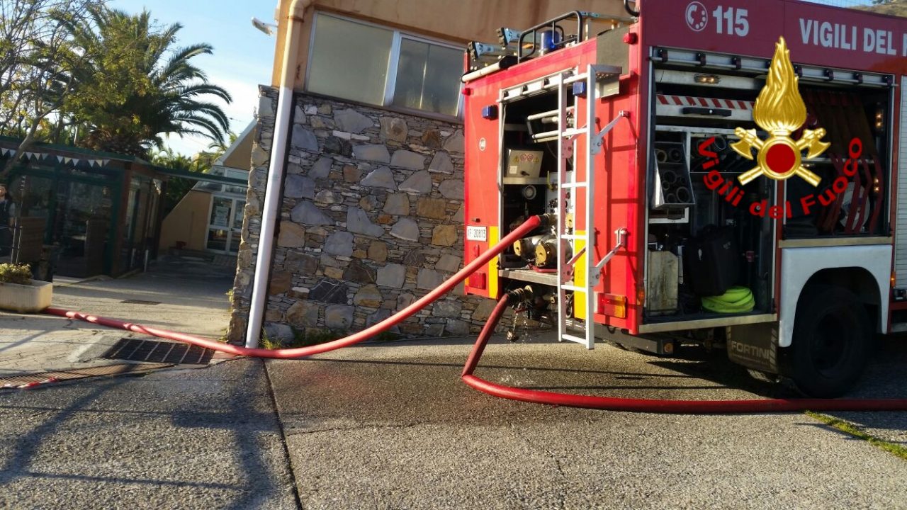 A fuoco una abitazione ed una baracca
