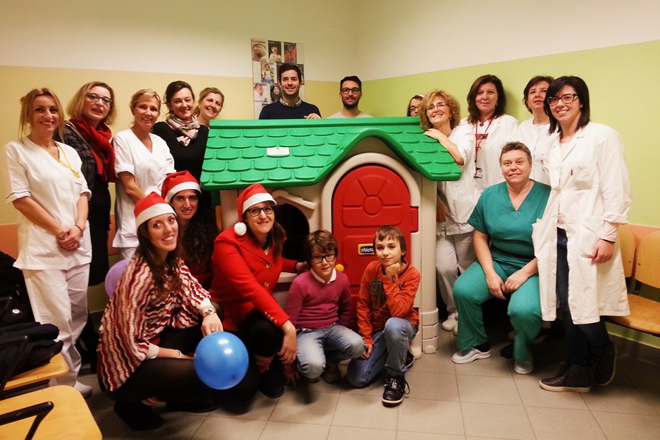 Moneglia all’opera per la beneficenza: tornano in piazza i libri del Barattino ed il Natale Solidale