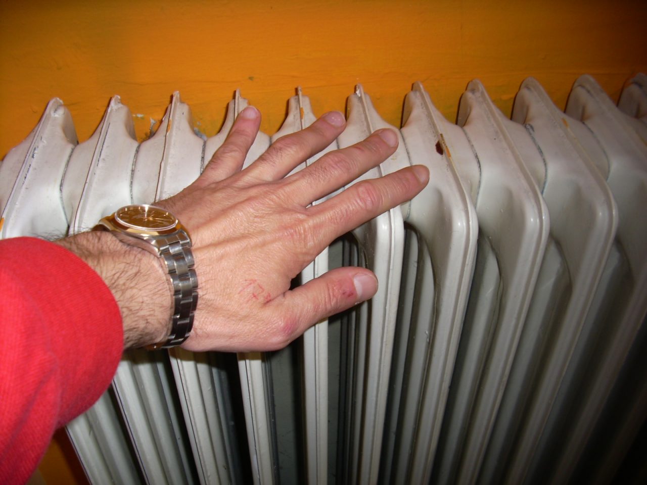 Chiavari, termosifoni accesi sino a 18 ore al giorno