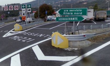 Chiusura del casello autostradale di Sestri Levante provenendo da Genova