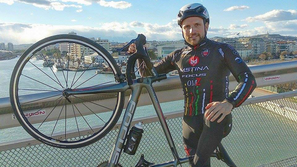 Pierpaolo De Negri tra i leader del Team rumeno MsTina Focus