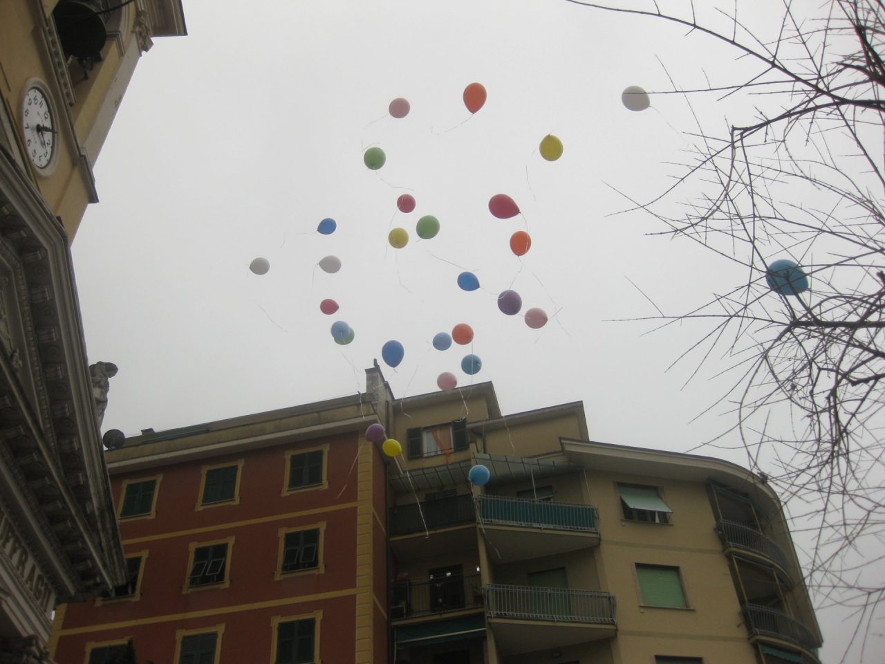Città in lutto per la morte di Paolo: aveva solo 8 anni