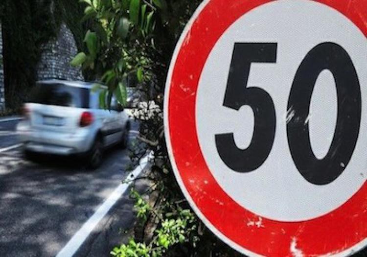 Folle velocità sulla SP39, intervengono i Cinque Stelle