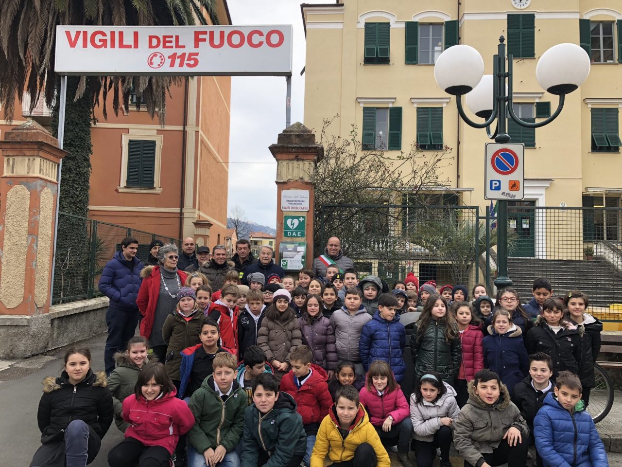 Inaugurato il terzo defibrillatore a Chiavari