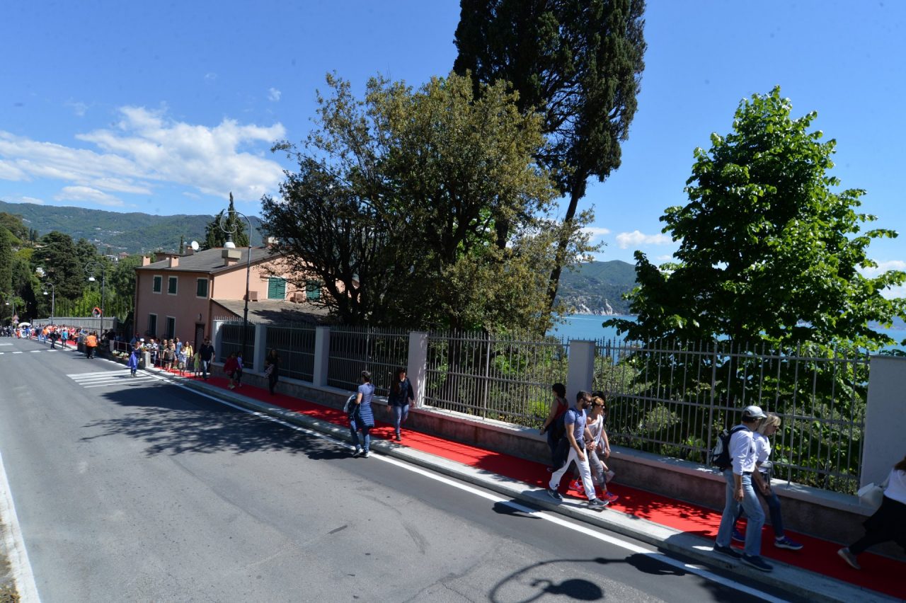 Si abbatte Villa Costanza, in strada arriva il semaforo