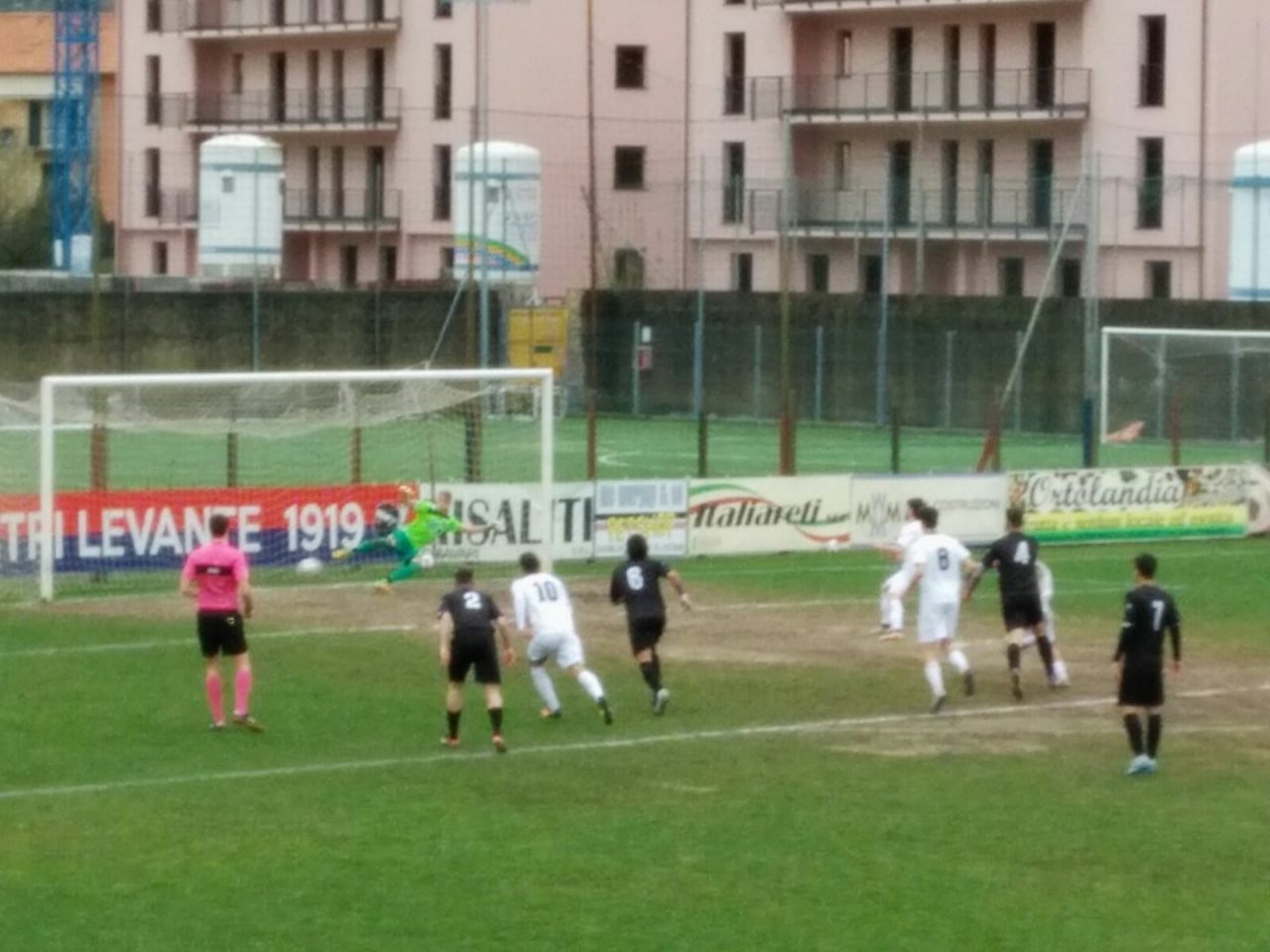 Serie D: Sestri Levante-Real Forte Querceta 1-1, Seravezza-Lavagnese 2-0