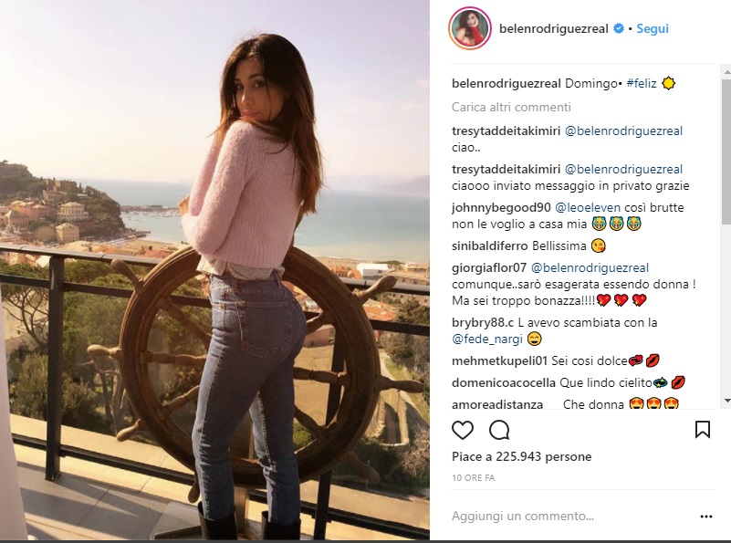 Bellezze in Baia: Belen stregata da Sestri Levante