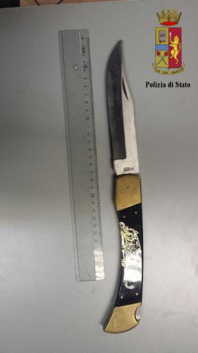 Minaccia il gestore di un bar a Rapallo: arrestato