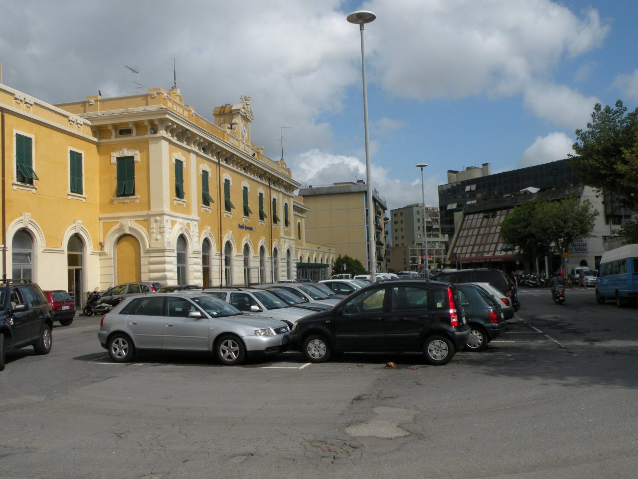 Sestri Levante, al via un nuovo sistema per le informazioni ai viaggiatori in stazione