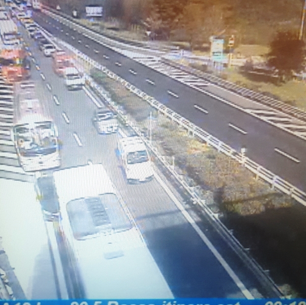 Incidente in autostrada un ferito grave