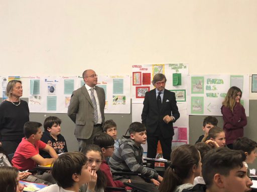 Chiavari, il sindaco incontra gli alunni della media Della Torre