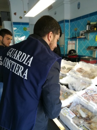 Guardia costiera, tonno sequestrato in un negozio di Sestri Levante