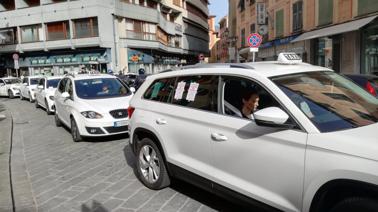 Sciopero a Rapallo, parlano i tassisti