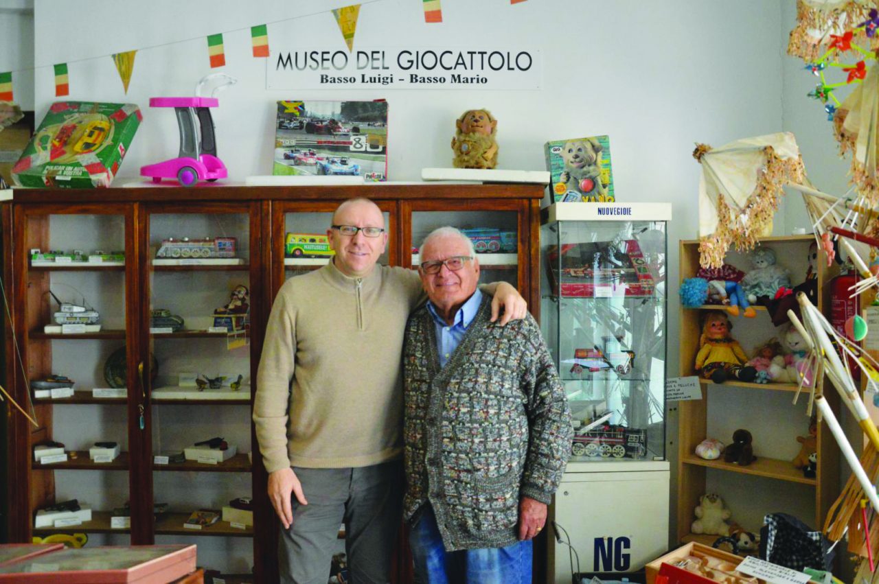 Il Maestro Rosasco dona il Museo del Giocattolo al Comune di Moconesi