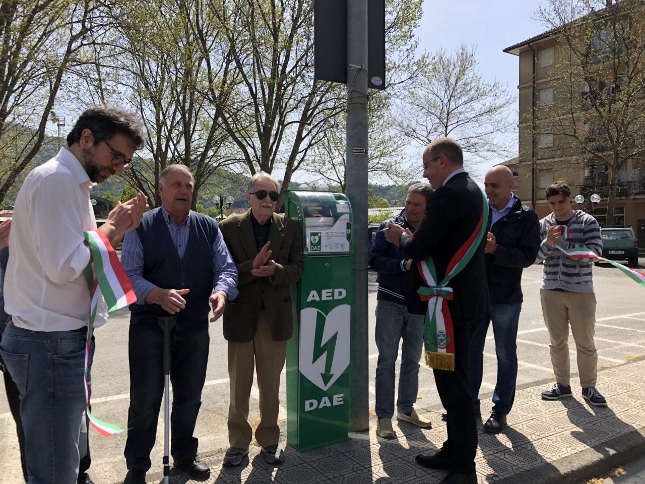 Inaugurazione del 4° defibrillatore a Caperana