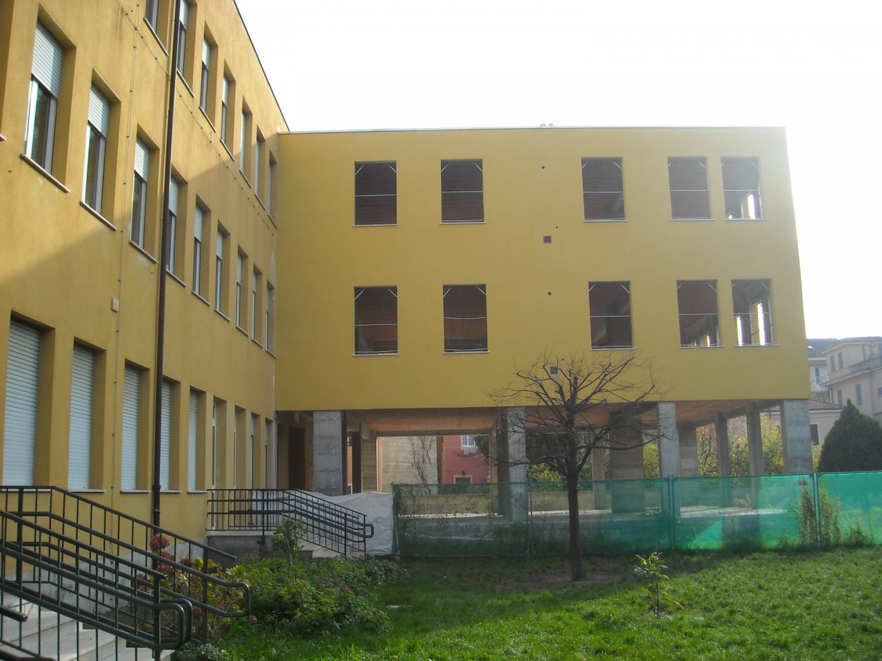 Amianto alla scuola Riboli di Lavagna