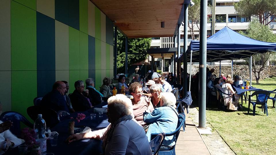 La solidarietà sbarca alle Casette Rosse: domani torna il Pranzo dei Vicini