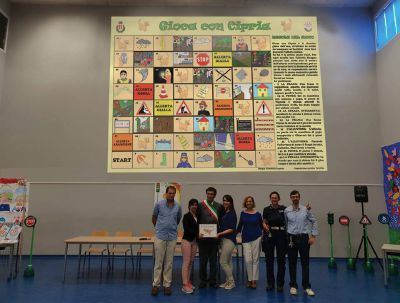 Il gioco di cipria, bambini a scuola di Protezione civile