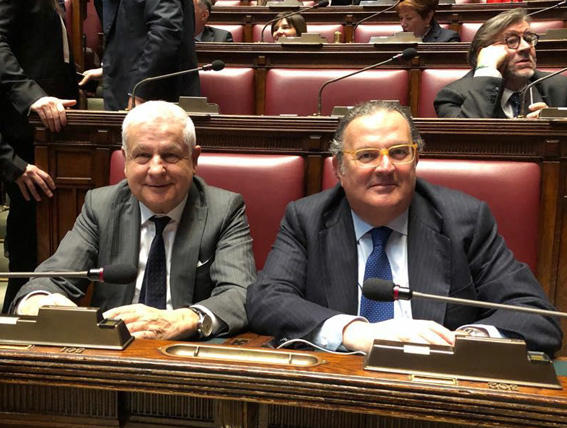 I deputati Bagnasco e Cassineli chiedono l’esame di italiano per i migranti
