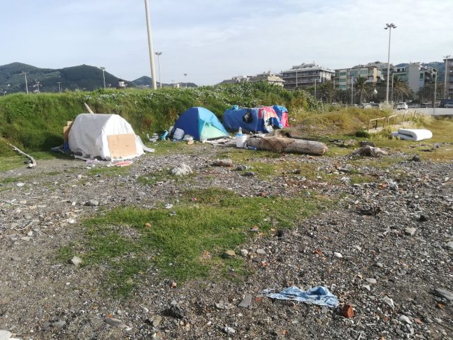 Sgombero accampamenti e rifugi di fortuna di Piazza Giovanni Paolo II 