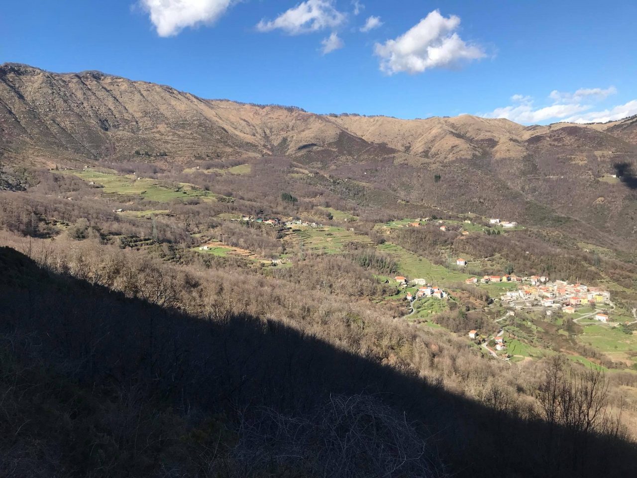 Val Cichero, scoperto un lastrone con incisioni antiche