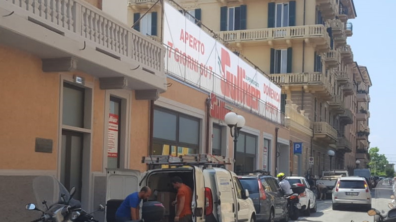 Chiavari, aperto oggi il Gulliver delle polemiche