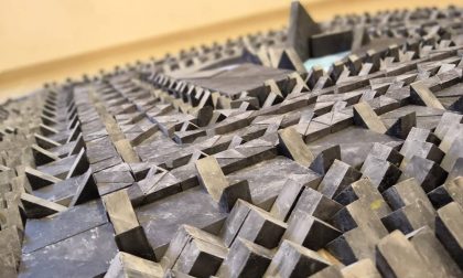 Un’opera provvisoria per non far dimenticare l’oro nero della Val Fontanabuona: l’ardesia
