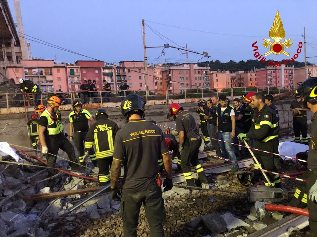 Ponte Morandi, Matteo Salvini: “Le case sotto il viadotto saranno abbattute”