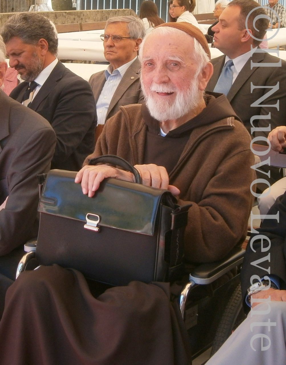 La Val Fontanabuona piange padre Celso da Favale