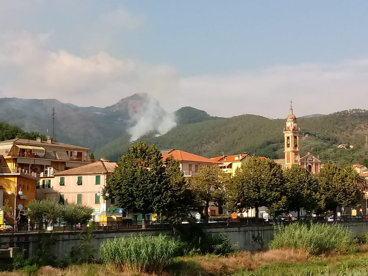 Incendi a Casarza e Sestri, mistero sulle cause