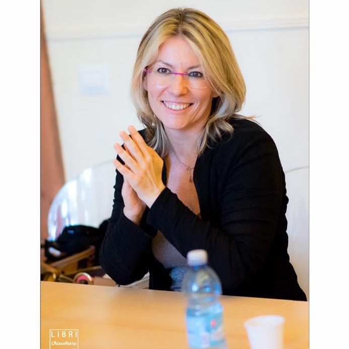 Sara Rattaro alla biblioteca di Sori